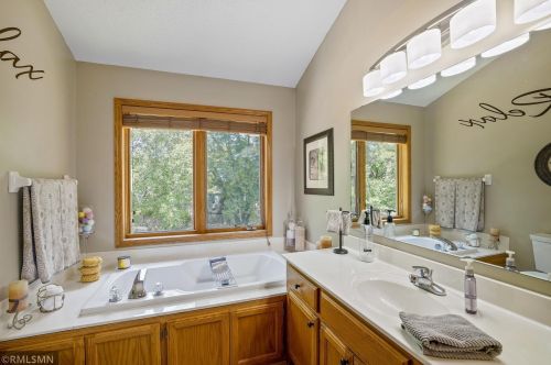 6512 137th St, Saint Paul MN  55124-4625 exterior