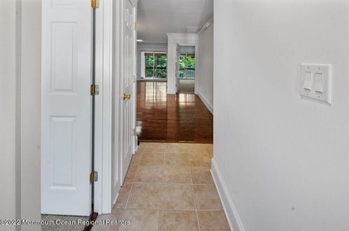 94 Friendship Ct, Tinton Falls, NJ 07701-5406