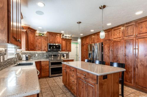 130 490, Smithfield UT 84335-1232 exterior