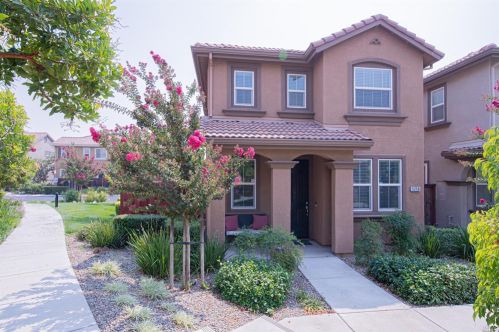 5258 Gramercy Cir, Fairfield, CA 94533-6665