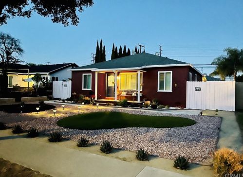 11016 Le Floss Ave, Downey, CA 90241-3144