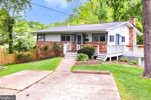6334 Alberta St, Springfield, VA 22152-1919