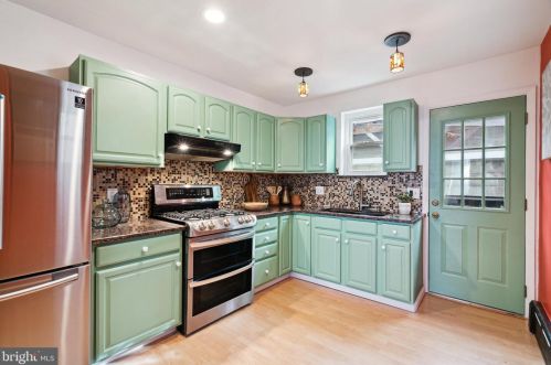 1113 Mercy St, Philadelphia PA  19148-5519 exterior