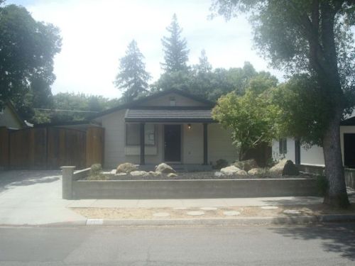405 Melrose St, Modesto, CA 95354-0433