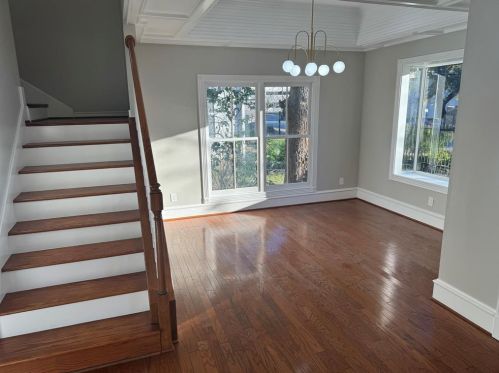 1204 39th St, Austin TX  78756-3922 exterior