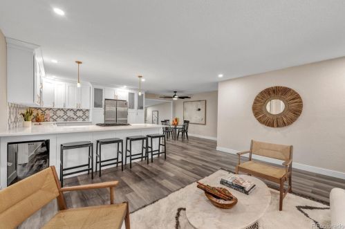 1601 Knox Ct, Denver CO  80219-4526 exterior
