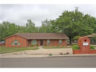 406 Country Club Ter, Mustang, OK 73064-6006
