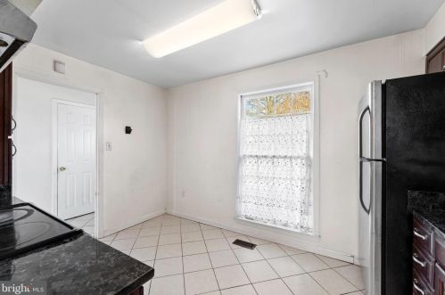 5250 Bradgen Ct, Springfield VA  22151-3505 exterior