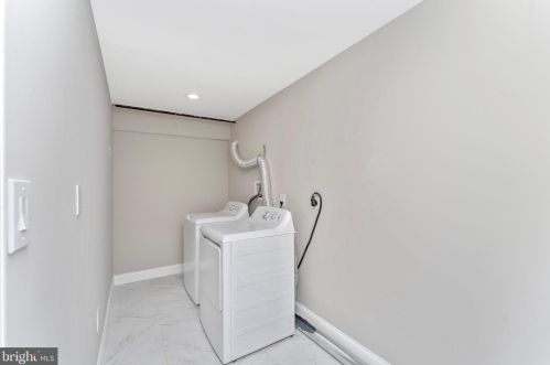 908 Devere Dr, Silver Spring MD 20903-1625 exterior