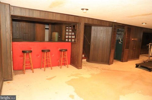 20 Apollo Dr, Trenton NJ  08620-1004 exterior