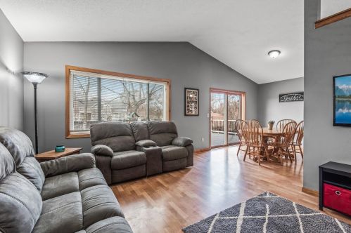 3797 121st Ave, Minneapolis, MN 55433-1673
