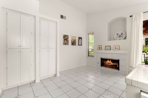 938 Dylan Way, Anaheim CA  92808-1515 exterior