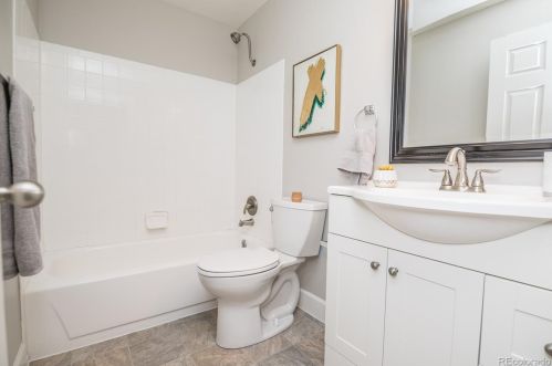 18202 Nassau Dr, Denver CO 80013-3346 exterior