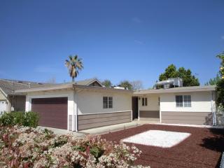3623 Jamestown Rd, Fremont, CA 94538-6126