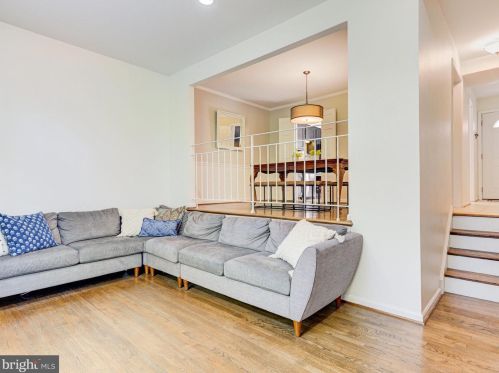 5271 Bradgen Ct, Springfield VA  22151-3505 exterior