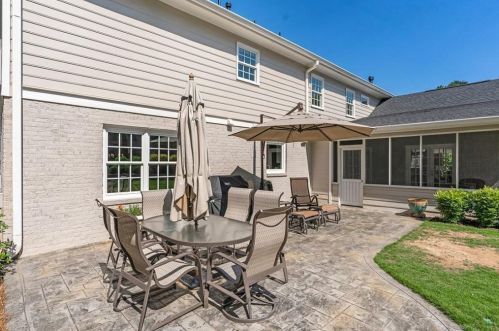 425 Breakwater Rdg, Atlanta GA  exterior