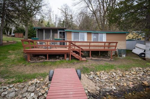 19130 Westbay Ln, Waterville, MN 56096-4188