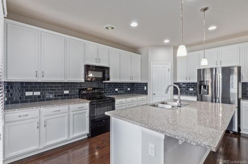 5015 Wenatchee St, Denver CO 80015-6797 exterior