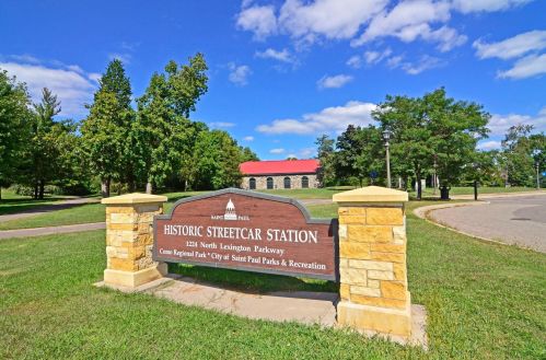 879 Hoyt Ave, Saint Paul MN  55106-1042 exterior