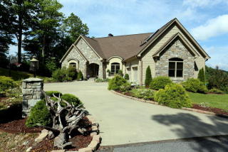 476 Gable Farm Rd, Boone, NC 28607-5514