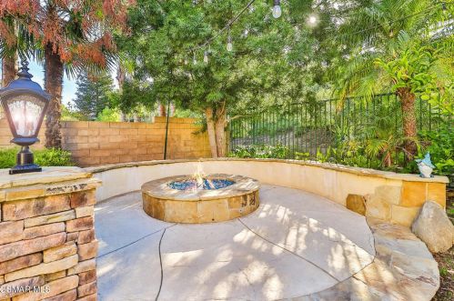 3961 Eagle Flight Dr, Simi Valley CA  93065-0222 exterior