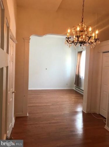 2349 11th St, Philadelphia PA 19133-1034 exterior