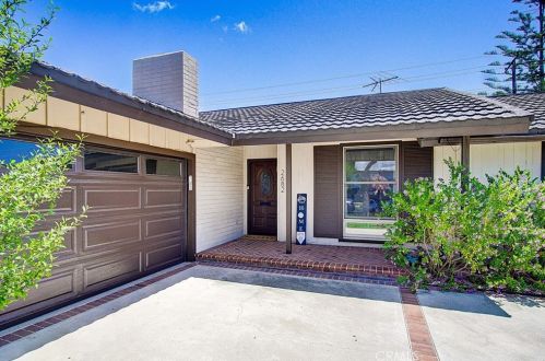 2682 Salmon Dr, Los Alamitos, CA 90720-4928