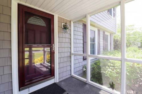 40 Corey Ln, Niantic, CT 06357-1336
