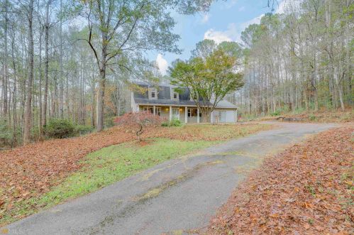 749 Vaughn Rd, Newnan, GA 30265-3839