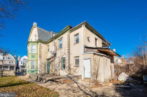 630 Chelten Ave, Philadelphia, PA 19126-3824