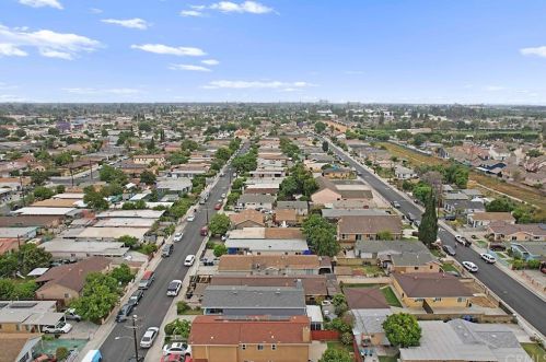 15115 Bellota Ave, Paramount CA  90723-4604 exterior