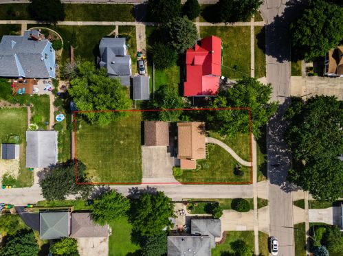 121 Home St, Sycamore IL  60178-2205 exterior