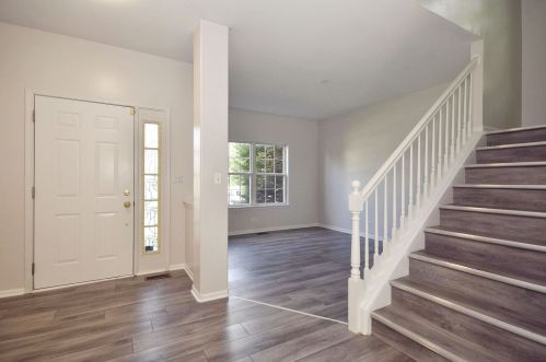 364 Messenger Cir, North Aurora IL  60542-1805 exterior