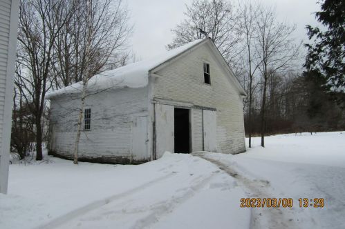 264 Dartmouth College Hwy, Haverhill, NH 03765-5104