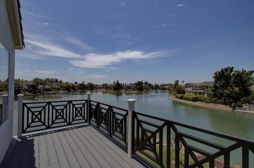 9166 Laguna Way, Elk Grove, CA 95758-7446