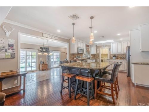 1911 Greengrove St, Orange, CA 92865-4654