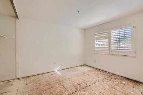1001 Mountvale Ct, Anaheim CA  92808-2108 exterior
