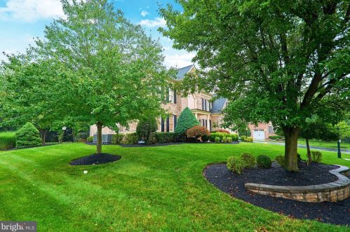 18317 Kemper Lakes Ct, Leesburg, VA 20176-7436