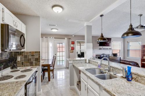 2409 Highmont Dr, Garland TX 75041-3246 exterior