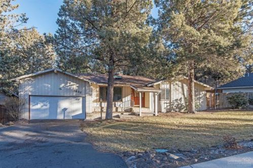 1632 12 St, Bend OR  97701-0024 exterior