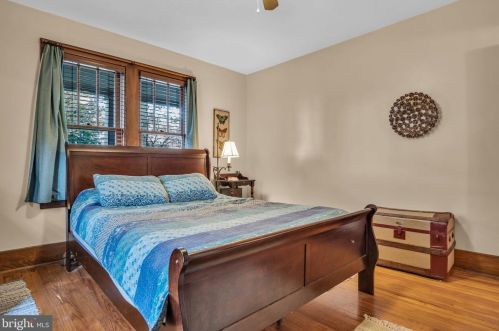 125 Parker St, Carlisle PA  17013-2821 exterior