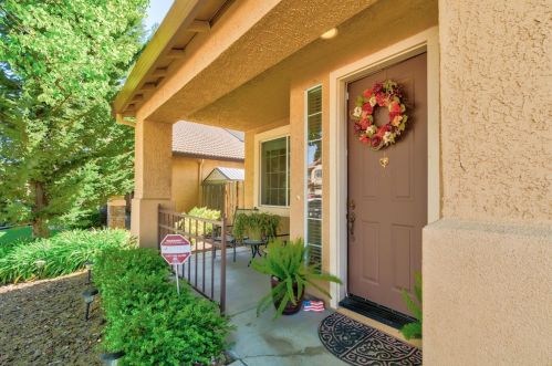 999 Moonlit Way, Folsom, CA 95630-7506
