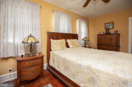 3240 48 St, Camden NJ 08109-2108 exterior