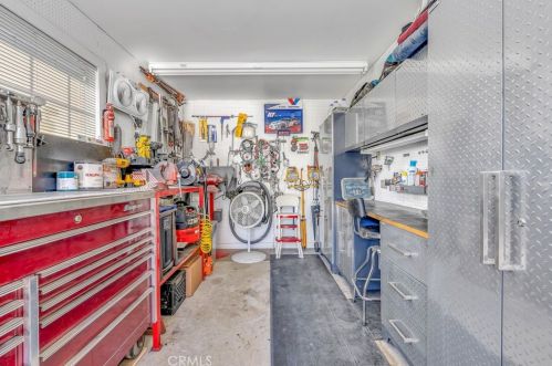 411 J St, Los Banos CA 93635-4142 exterior