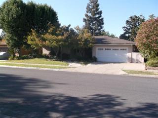 670 Fremont Ave, Fresno, CA 93704-1007