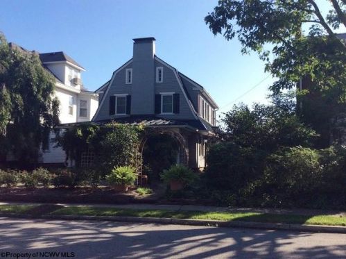 314 Buckhannon Ave, Clarksburg WV  26301-3135 exterior