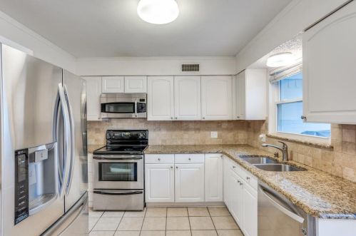 7139 Dalewood Ln, Dallas TX  75214-1812 exterior