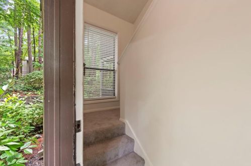 1004 Cumberland Ct, Smyrna GA  30080-8654 exterior