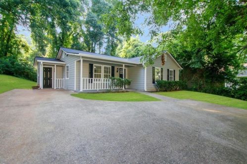 3242 College St, Atlanta GA  30337-1124 exterior