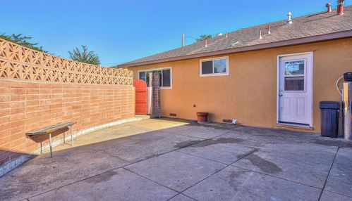 1024 Highland St, Seaside CA 93955-6103 exterior